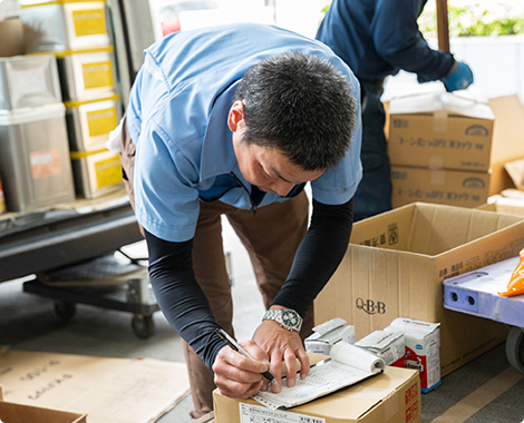 笑顔とともに配送01