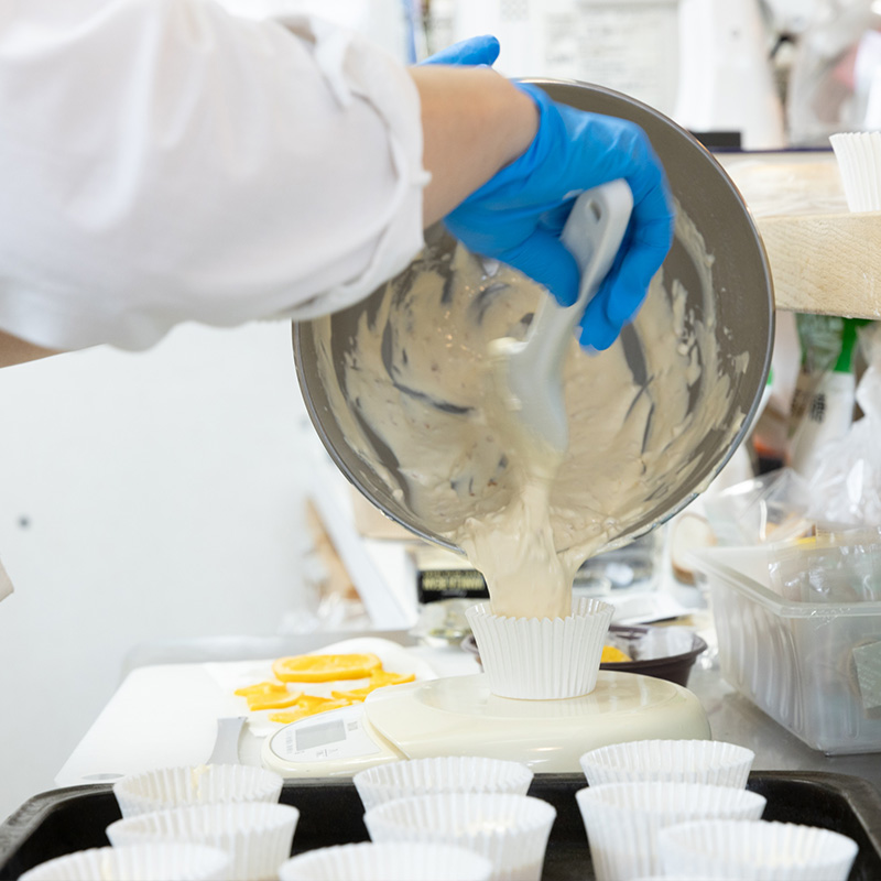 マルサン商事で働くスタッフ03